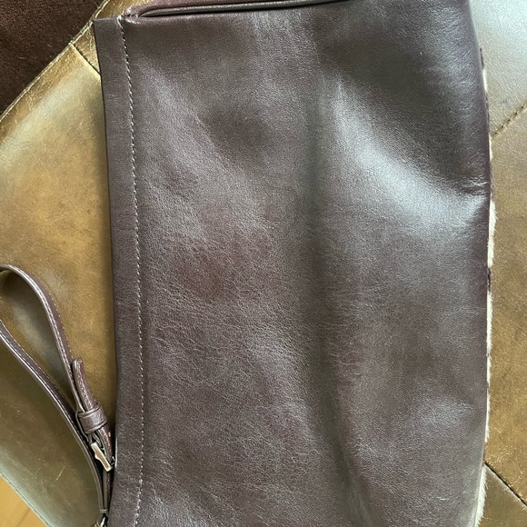 Coach Clutch - Picture 3 of 3